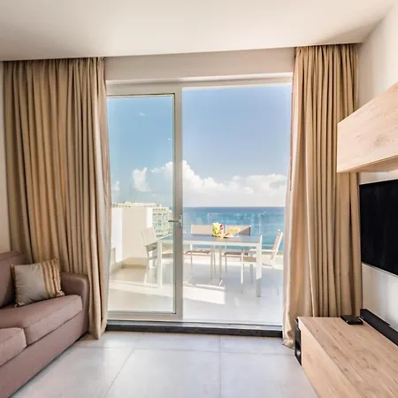 Spinola Bay Private *