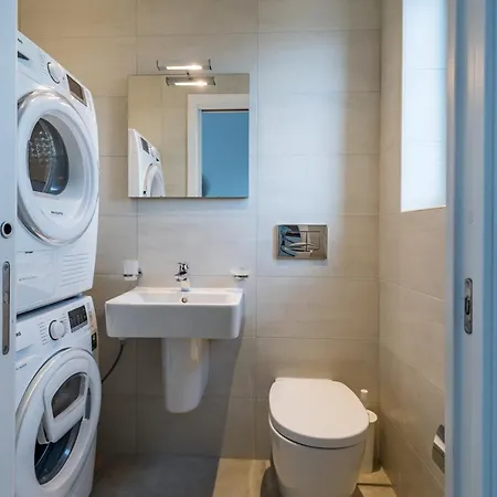 Spinola Bay Private 아파트